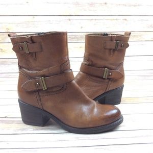 clarks mid calf leather boots
